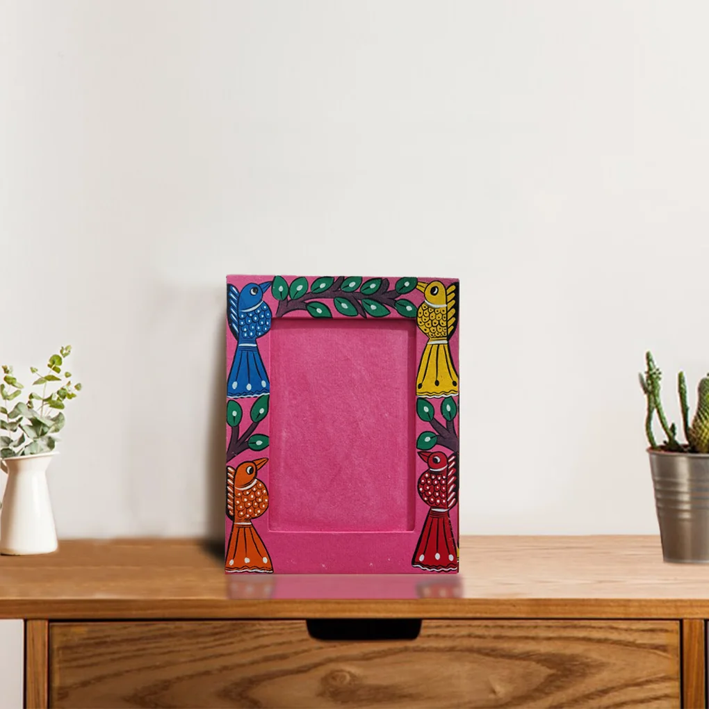 Hand-Painted Pattachitra Photo Frame - Image 2