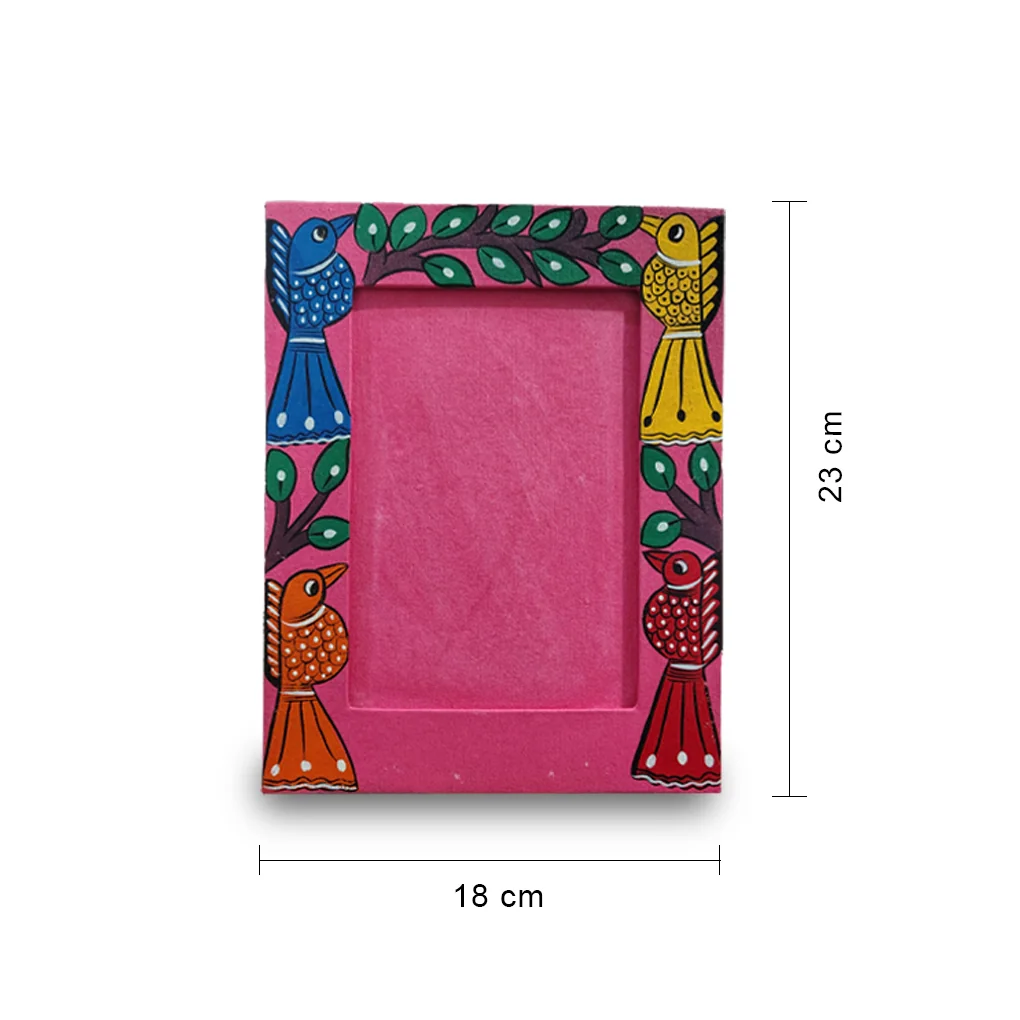 Hand-Painted Pattachitra Photo Frame - Image 3