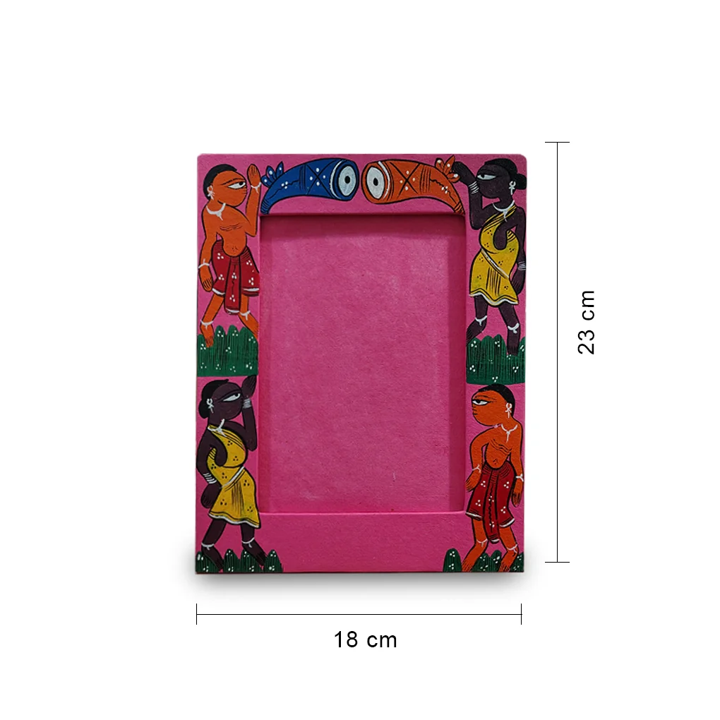 Hand-Painted Pattachitra Photo Frame - Image 4