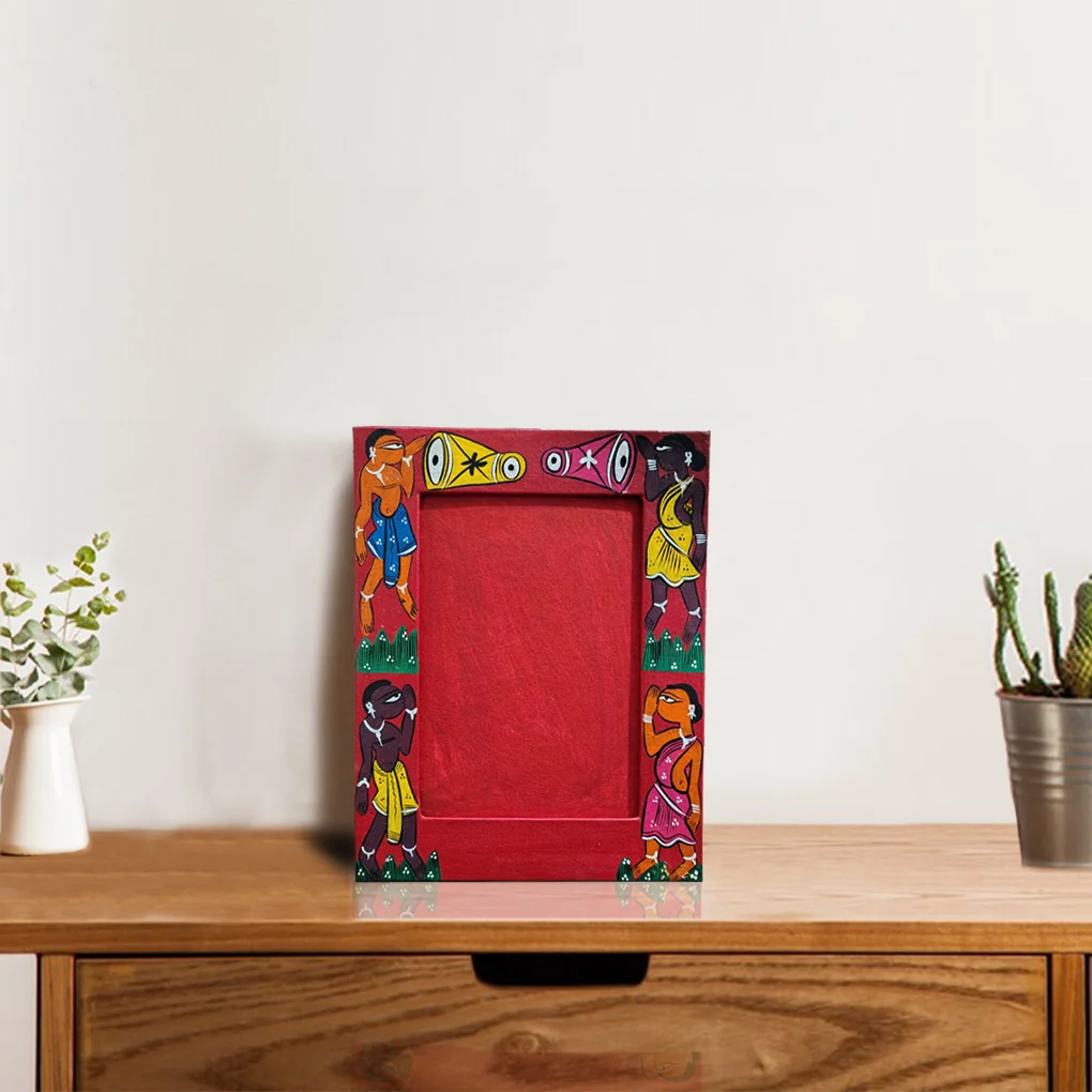 Hand-Painted Pattachitra Photo Frame (Tribal) - Image 2